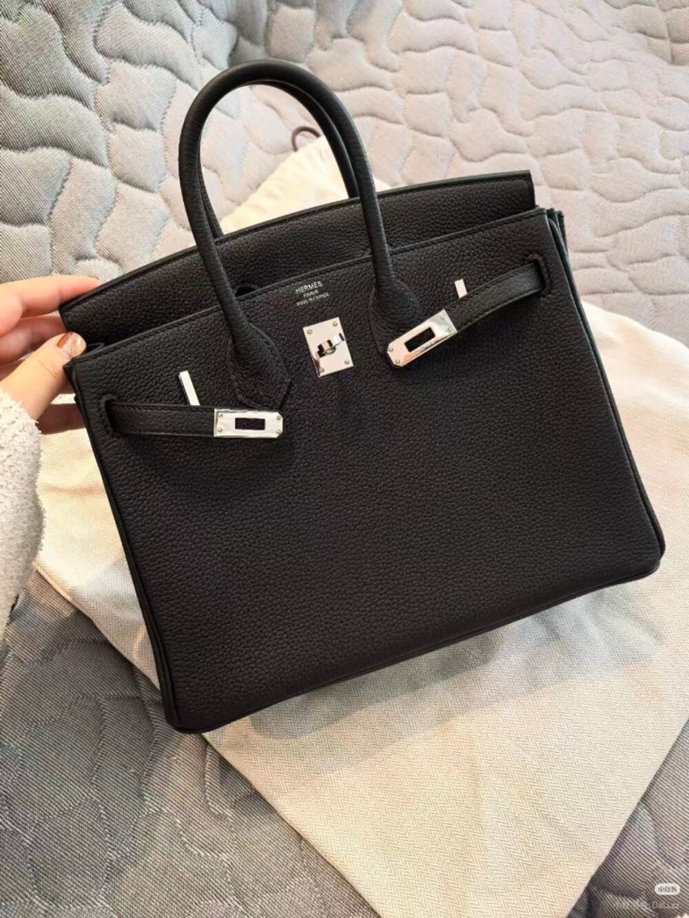Classic Hermes Bag: A Stylish and Versatile Choice for Elegance